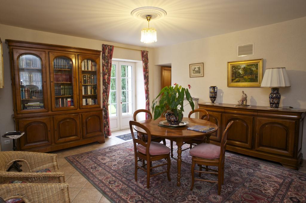 Chambres D'Hotes Les Sageais Baguer-Morvan Δωμάτιο φωτογραφία
